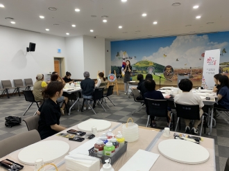 2024년 함평군립미술관 6월 문화가 있는날 - 둥근 세상 속 미술 (나이프를 사용한 아크릴화 그리기)
